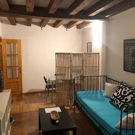 Edificio Con 2 Opciones Duplex 3 Y 1 En Plaza Mayor *