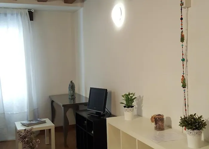 Edificio Con 2 Opciones Duplex 3 Y 1 En Plaza Mayor *